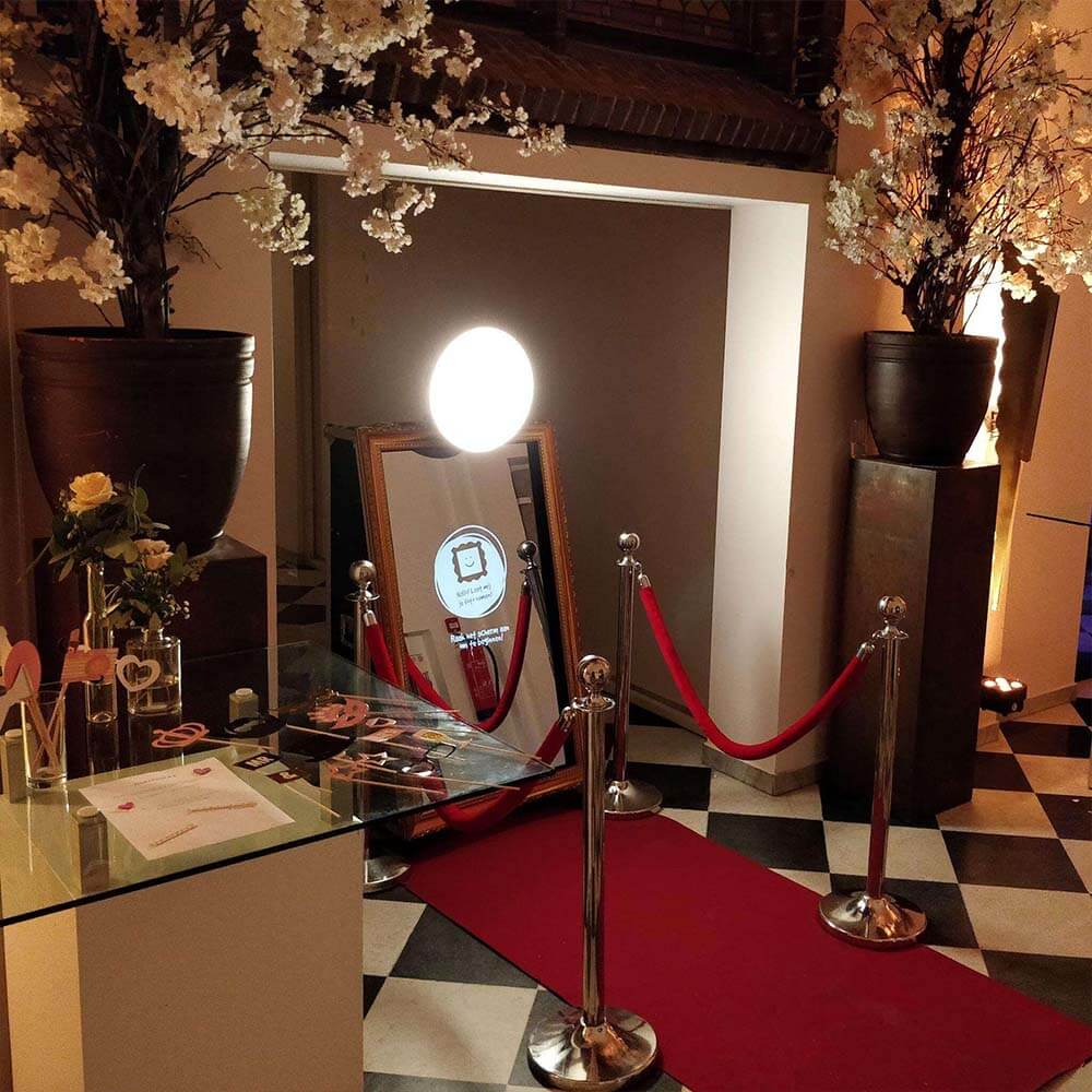 RIM550/650 Mirror Booth - Traditional Magic Selfie Mirror Photo Booth