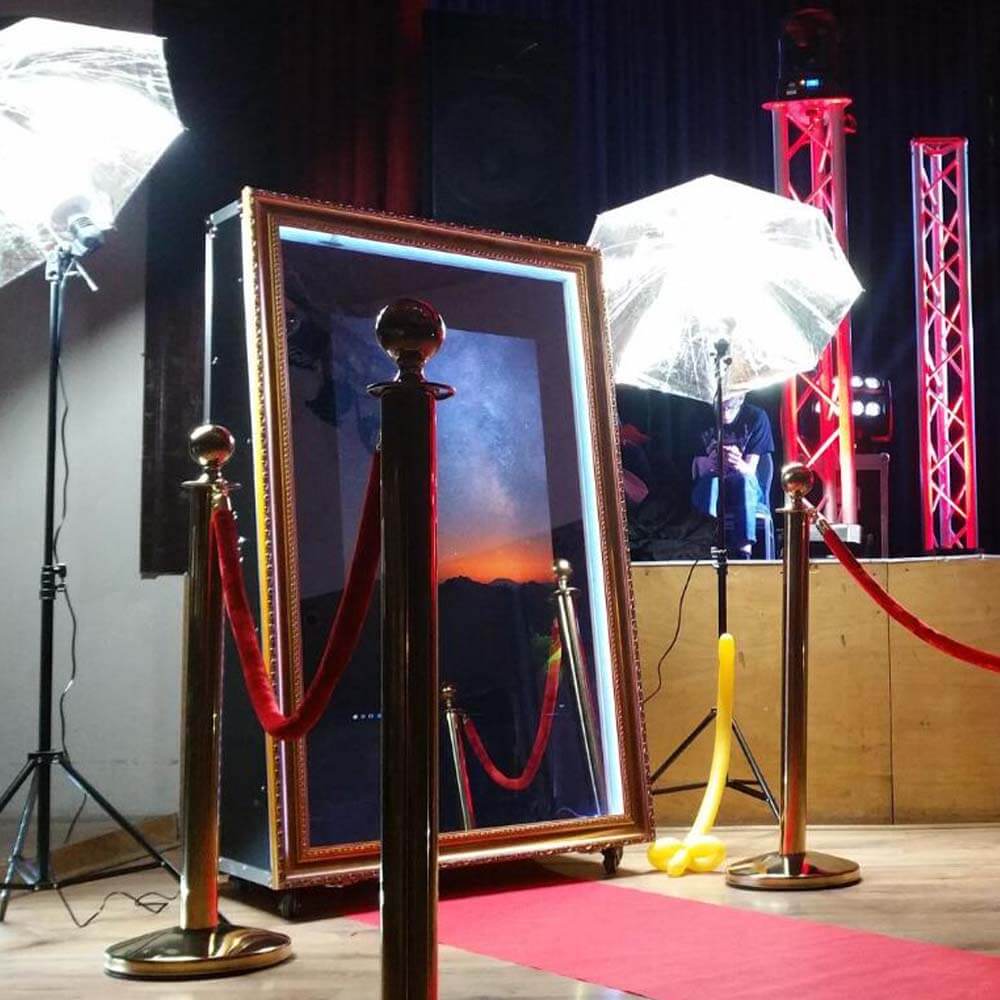 RIM550/650 Mirror Booth - Traditional Magic Selfie Mirror Photo Booth